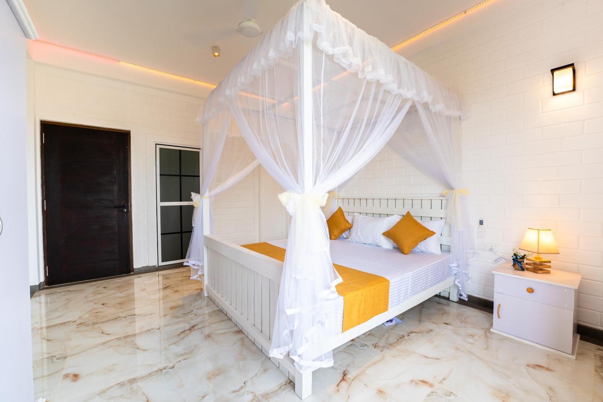 Bliss Blessings Villa & Spa - Хикадува Екстериор снимка